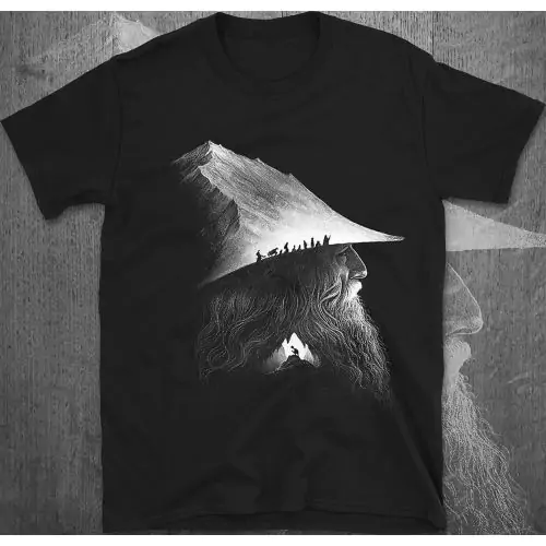 Lord of the Rings – Gandalf & The Fellowship T-Shirt